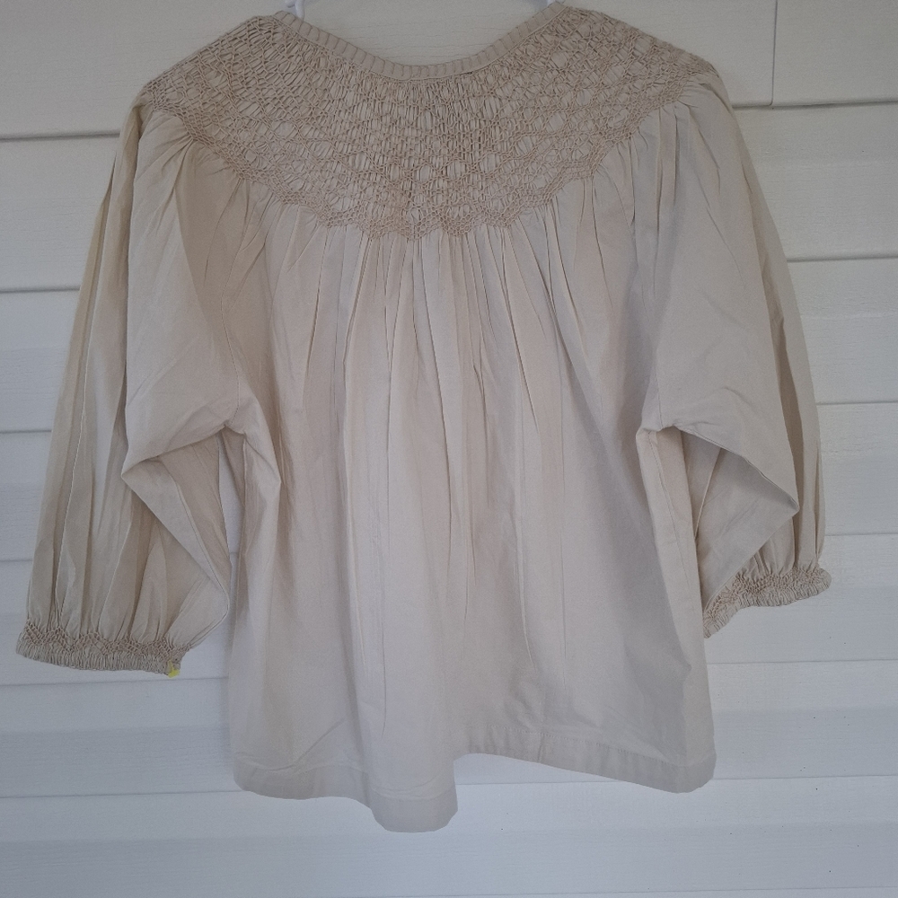 Evereve Smocked Bodice Boho Top Size Medium NWOT - Picture 2 of 11